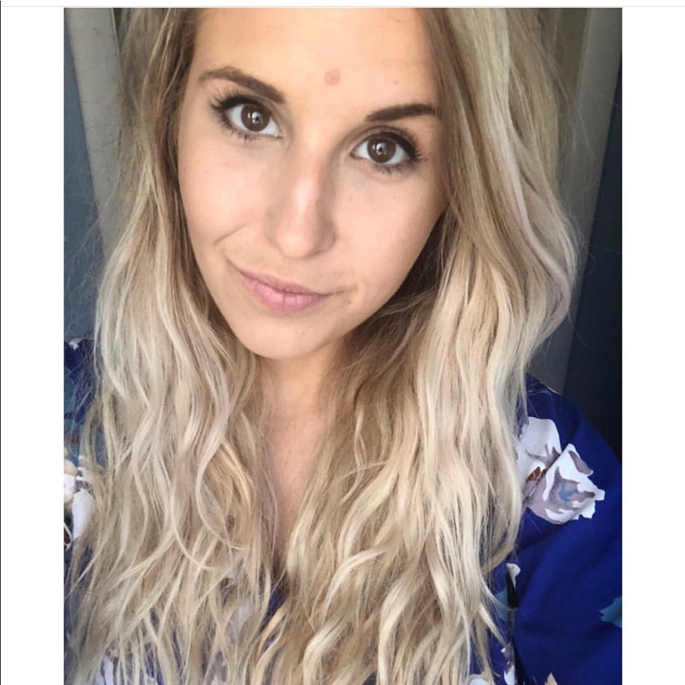 Meet your Posher, Ally